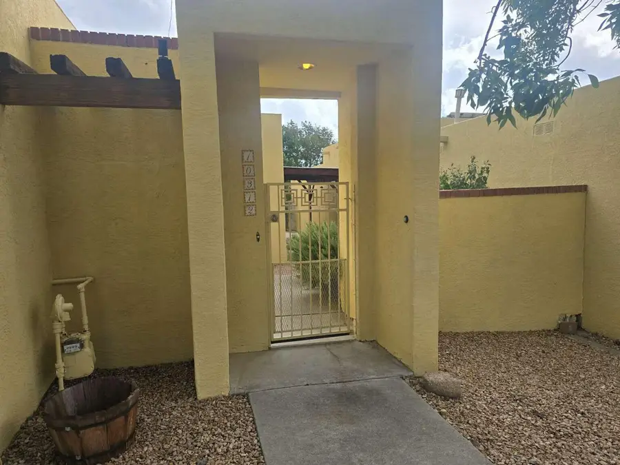 10312 Camino Del Oso Ne, Albuquerque, NM 87111 - #3