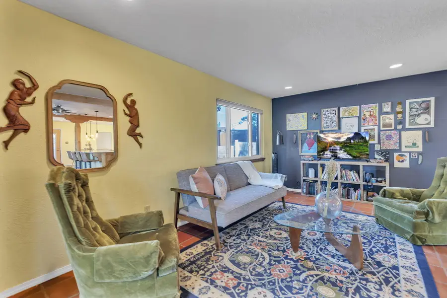 712 Tranquilino Court Ne, Albuquerque, NM 87102 - #3