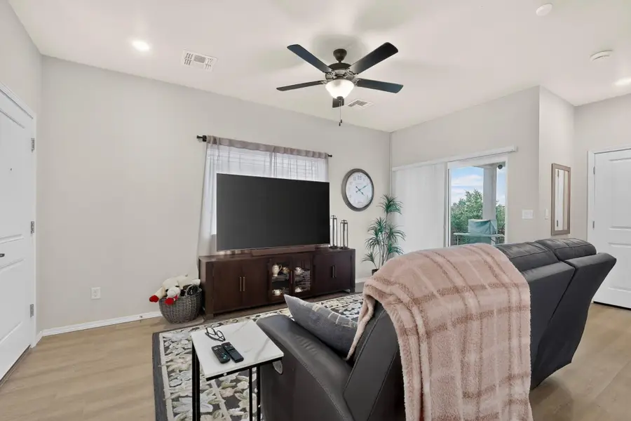 1318 Tierra Verde Loop Nw, Los Lunas, NM 87031 - #3