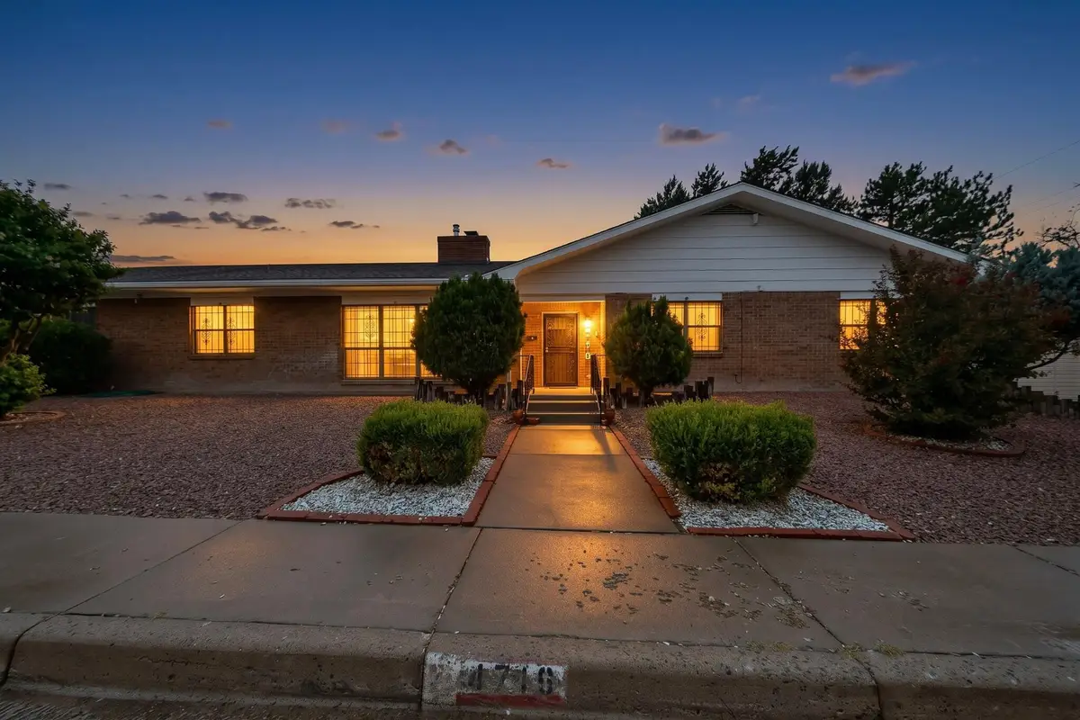 4716 Mountain Road Ne, Albuquerque, NM 87110 - #1
