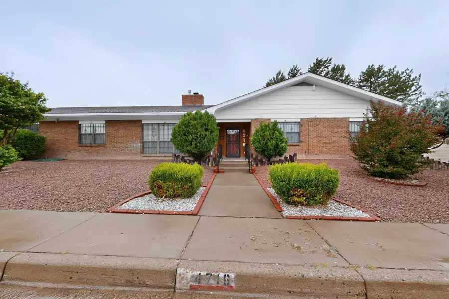 4716 Mountain Road Ne, Albuquerque, NM 87110 - #2