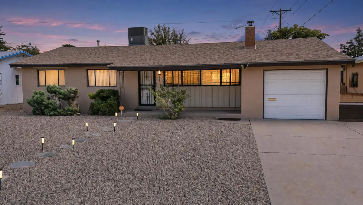 2806 Palomas Drive Ne, Albuquerque, NM 87110 - #1