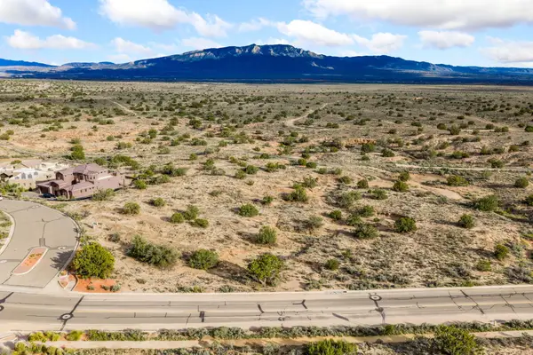 2403 Desert Zinnia Road, Rio Rancho, NM 87144
