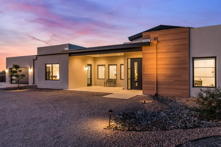 7021 Beverly Hills Avenue Ne, Albuquerque, NM 87113 - #2