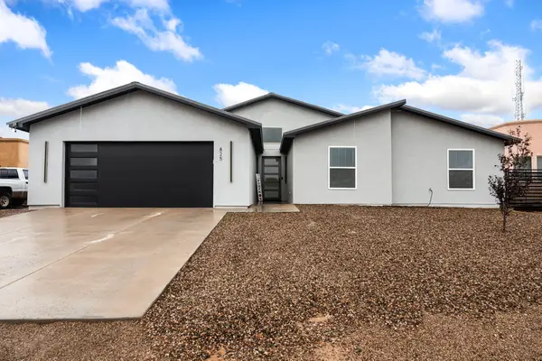 825 3rd Street Ne, Rio Rancho, NM 87124