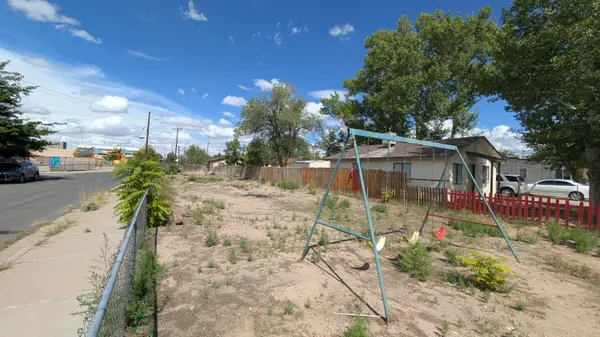 821 Santa Fe Avenue Sw, Albuquerque, NM 87102