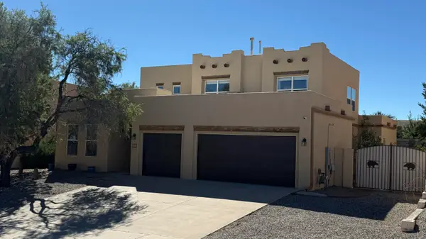 5036 Brown Bear Drive Ne, Rio Rancho, NM 87144