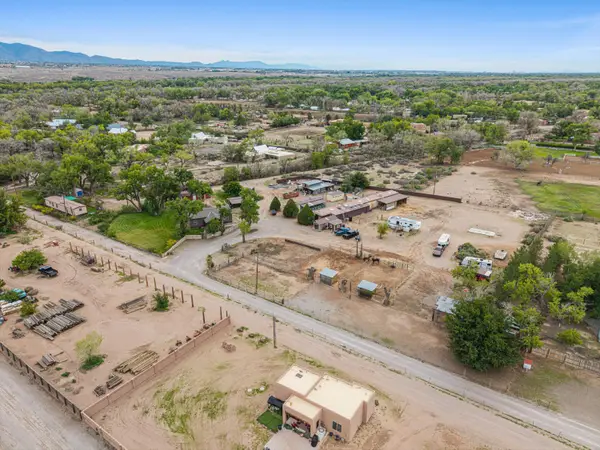 490 E Valverde Road, Corrales, NM 87048