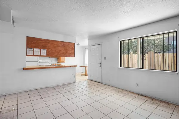 508 Tennessee Street Ne, Albuquerque, NM 87108