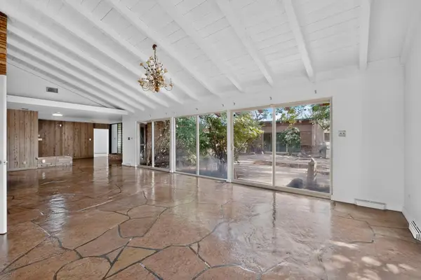 1001 Ridgecrest Drive Se, Albuquerque, NM 87108