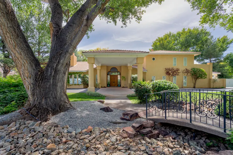 5808 Padre Roberto Road Nw, Albuquerque, NM 87107 - #3