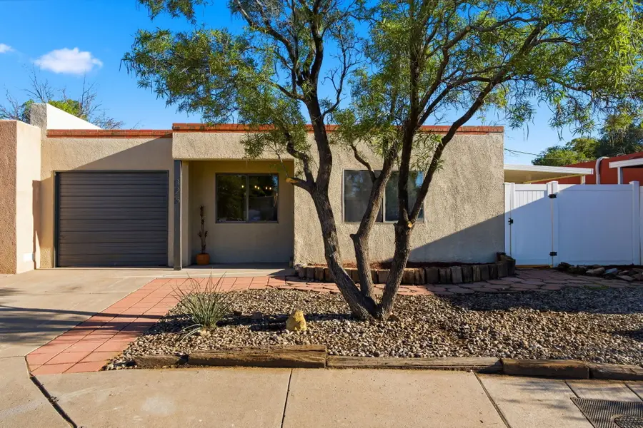 325 Shannon Place Nw, Albuquerque, NM 87107 - #2