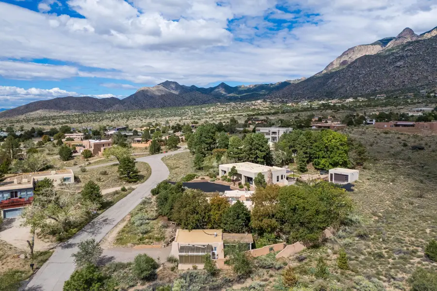 656 Roadrunner Lane Ne, Albuquerque, NM 87122 - #2