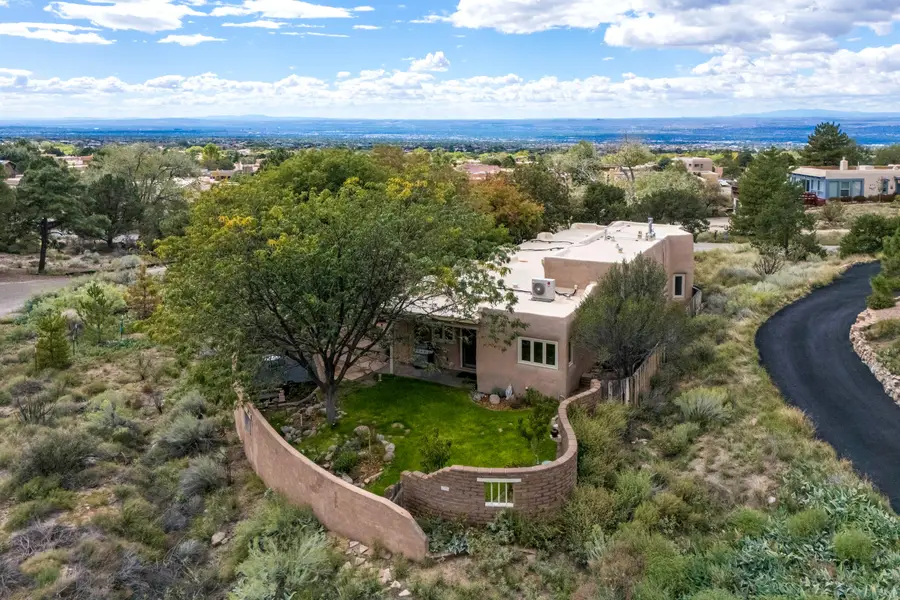 656 Roadrunner Lane Ne, Albuquerque, NM 87122 - #3