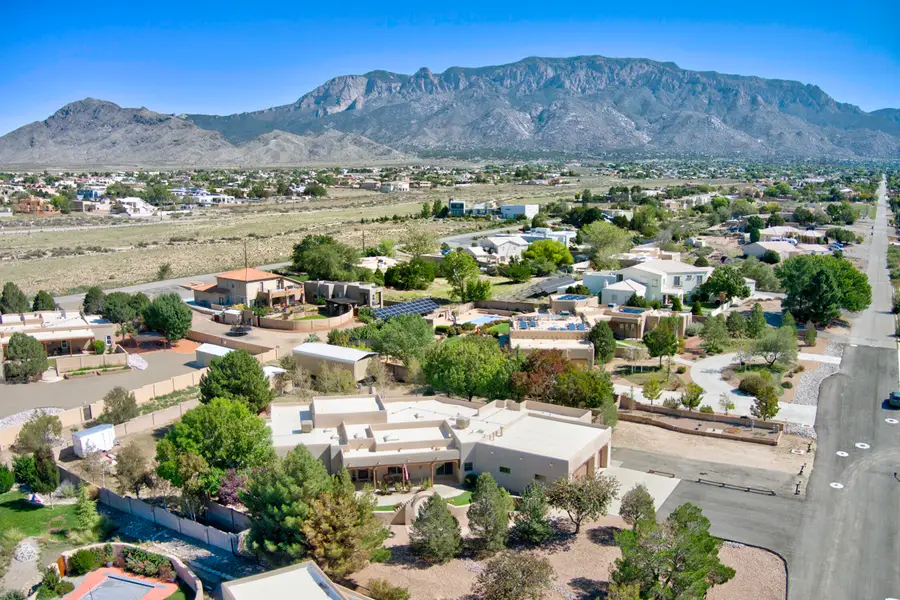 9175 Wilshire Avenue Ne, Albuquerque, NM 87122 - #2