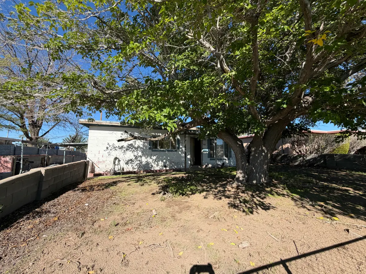1413 Wheeler Avenue Se, Albuquerque, NM 87106 - #1