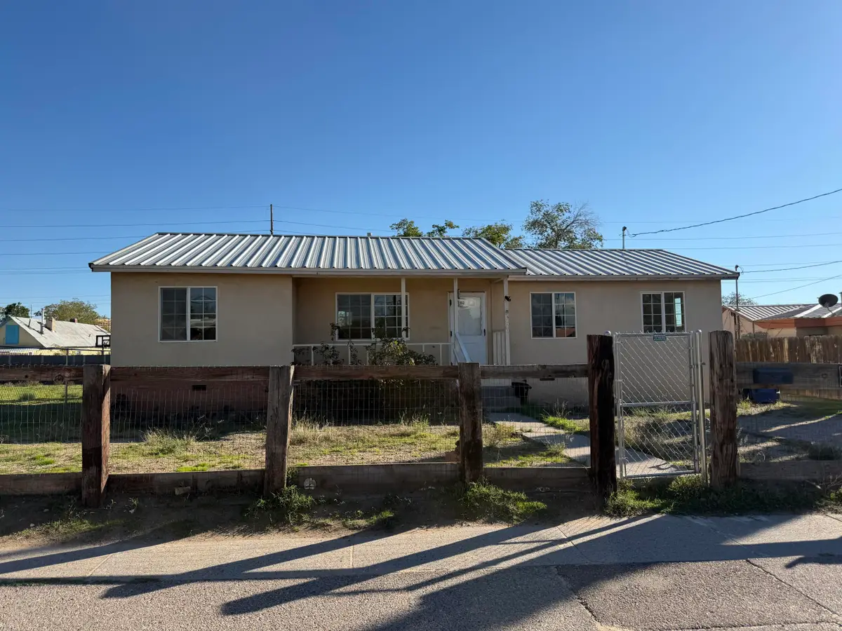 420 Gomez Avenue Ne, Albuquerque, NM 87102 - #1