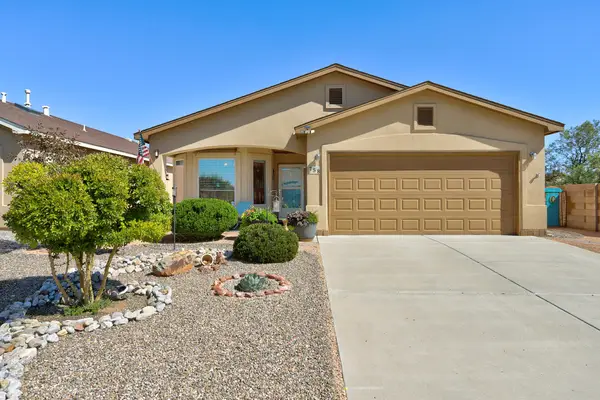 758 Redwood Street Sw, Rio Rancho, NM 87124