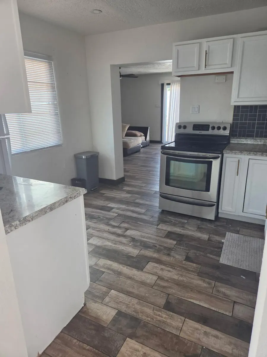 2918 Manzano Street Ne, Albuquerque, NM 87110 - #3