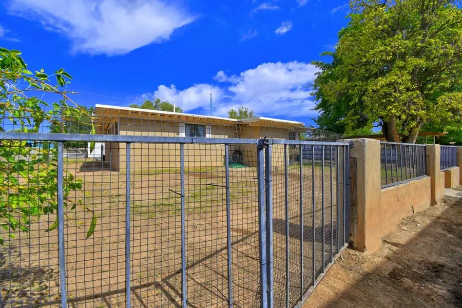1743 Van Court Sw, Albuquerque, NM 87105 - #2