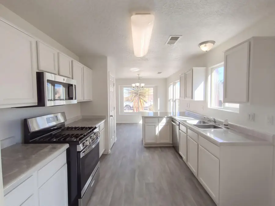 6608 Mountain Hawk Loop Ne, Rio Rancho, NM 87144 - #2