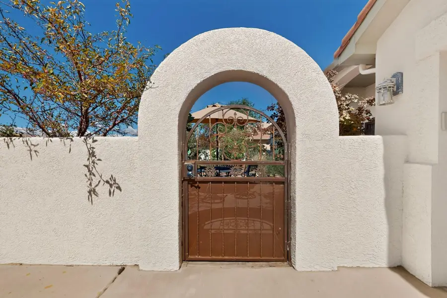 416 7th Street Ne, Rio Rancho, NM 87124 - #3