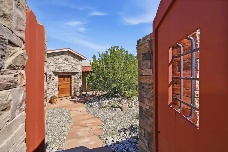 10 Las Brisas Lane, Placitas, NM 87043 - #3