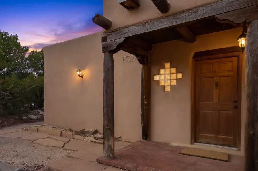 27 Sedillo Loop, Tijeras, NM 87059 - #2