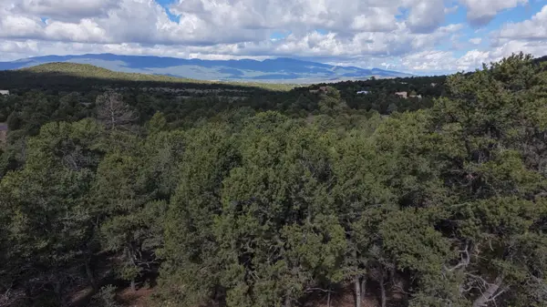 12 Los Pecos Trail, Tijeras, NM 87059
