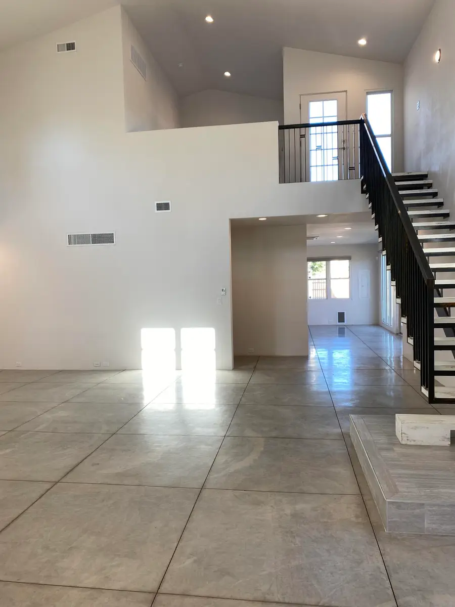 1027 Forrester Street Nw, Albuquerque, NM 87102 - #2