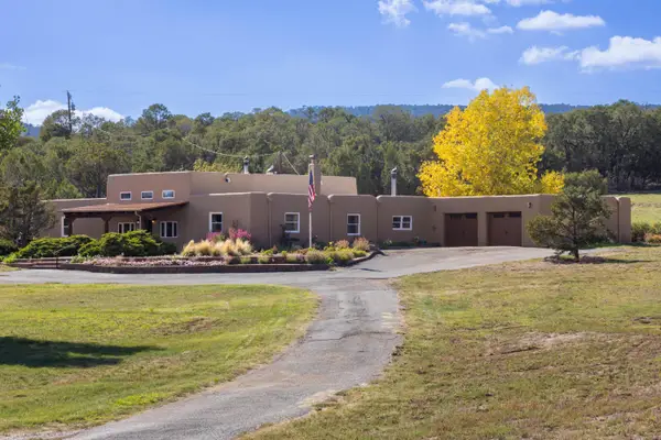 21 Alta Vista Road, Tijeras, NM 87059