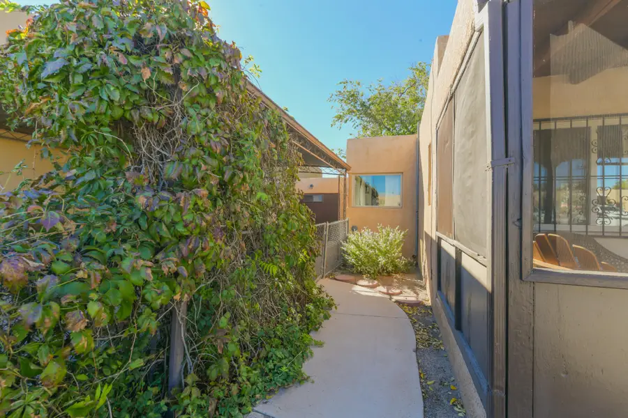 2406 Lilac Drive Nw, Albuquerque, NM 87104 - #3