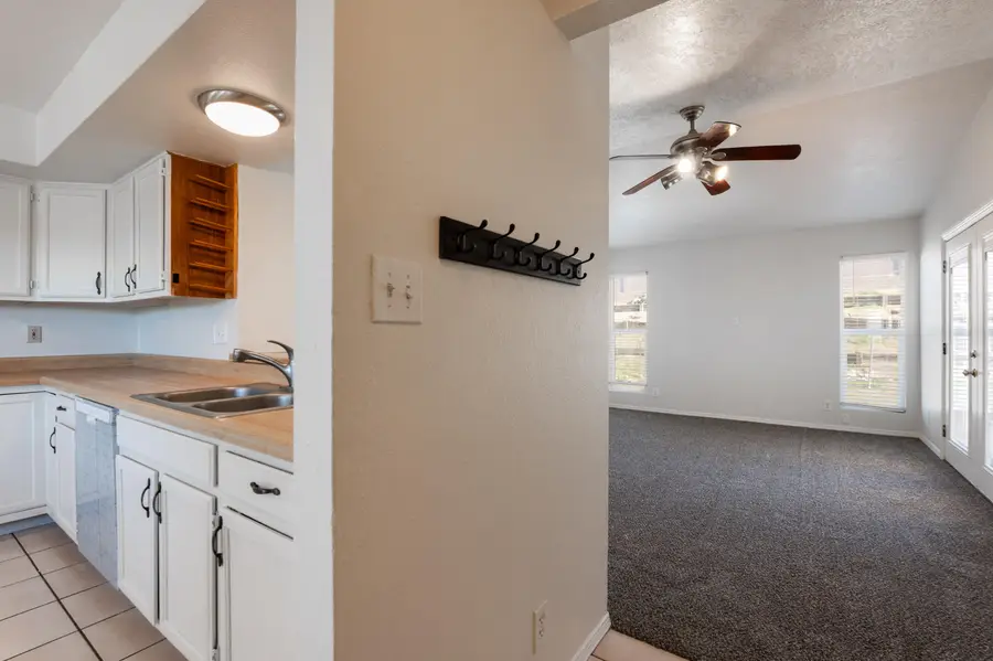 590 Hewlett Drive Ne, Rio Rancho, NM 87124 - #3