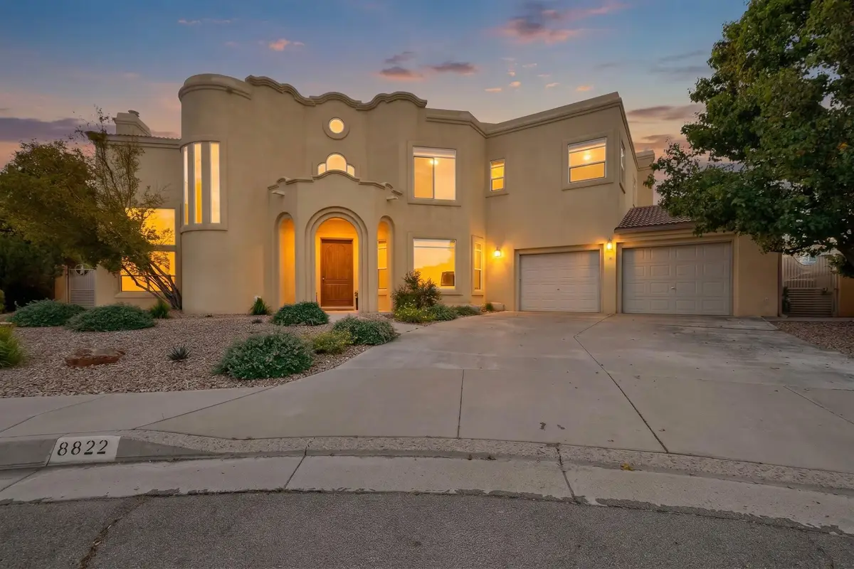 8822 Corona Avenue Ne, Albuquerque, NM 87122 - #1