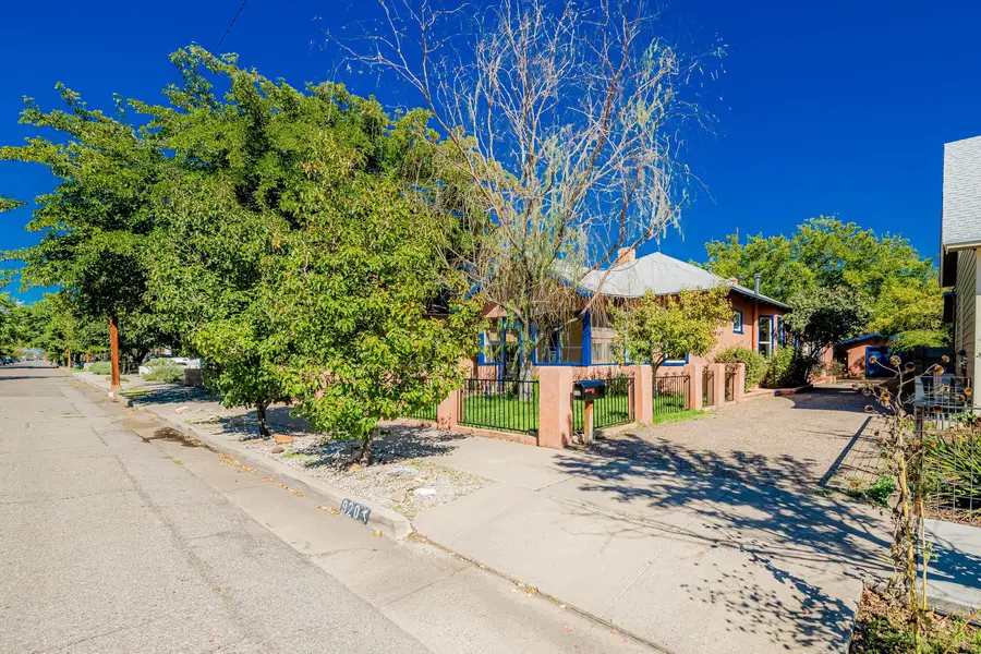 920 Forrester Street Nw, Albuquerque, NM 87102 - #2