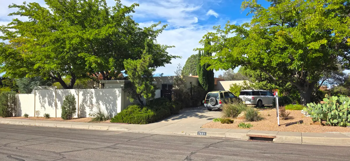7601 Hendrix Road Ne, Albuquerque, NM 87110 - #1