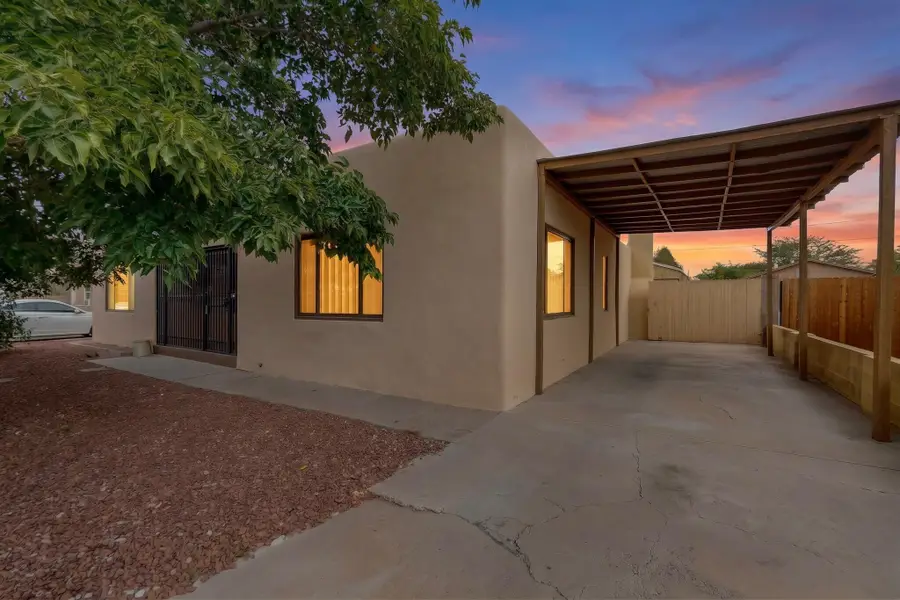 519 Palo Duro Avenue Nw, Albuquerque, NM 87107 - #2