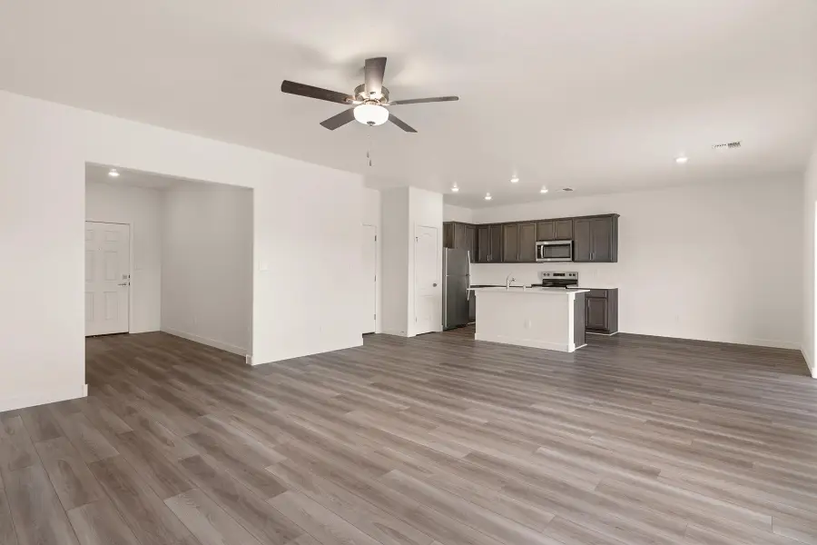 835 Calle De Las Rosas, Belen, NM 87002 - #2
