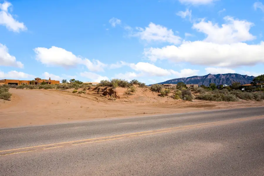 2206 Anchiote Road Ne, Rio Rancho, NM 87144 - #2