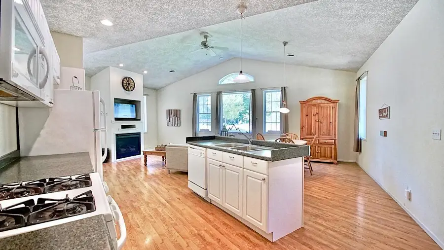 2391 Brooks Avenue, Red Wing, MN 55066 - Image #2