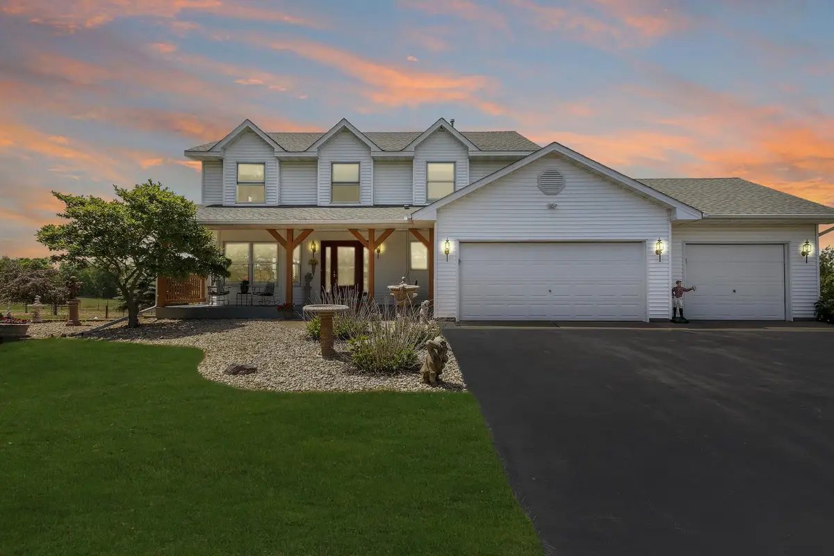 35210 Lily Street Nw, Cambridge, MN 55008 - Image #1