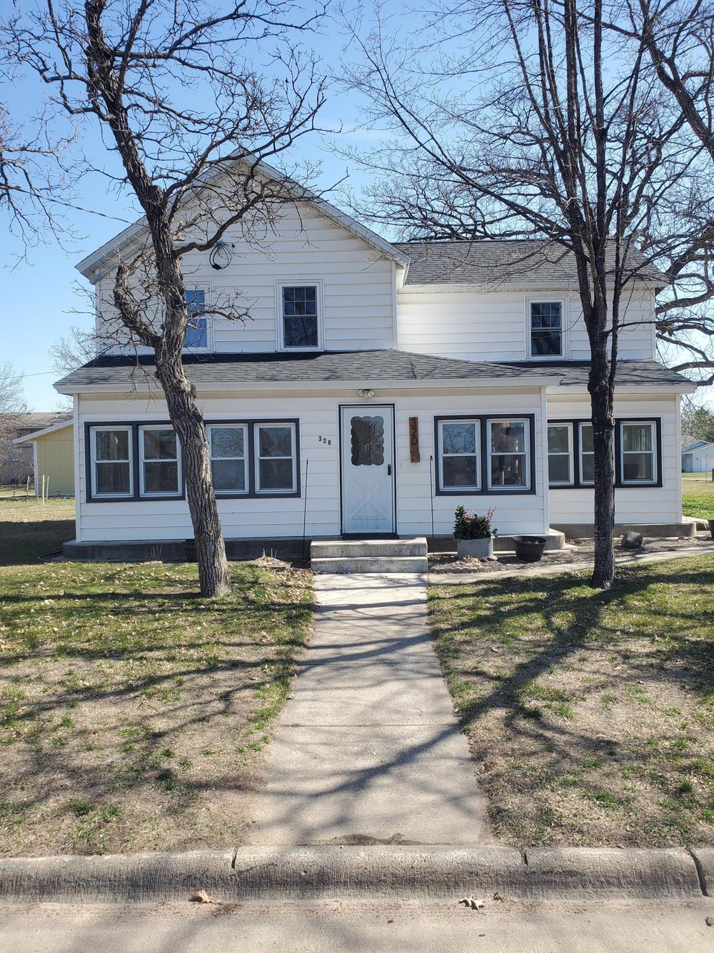 320 N Birch Street, Royalton, MN 56373 ERA