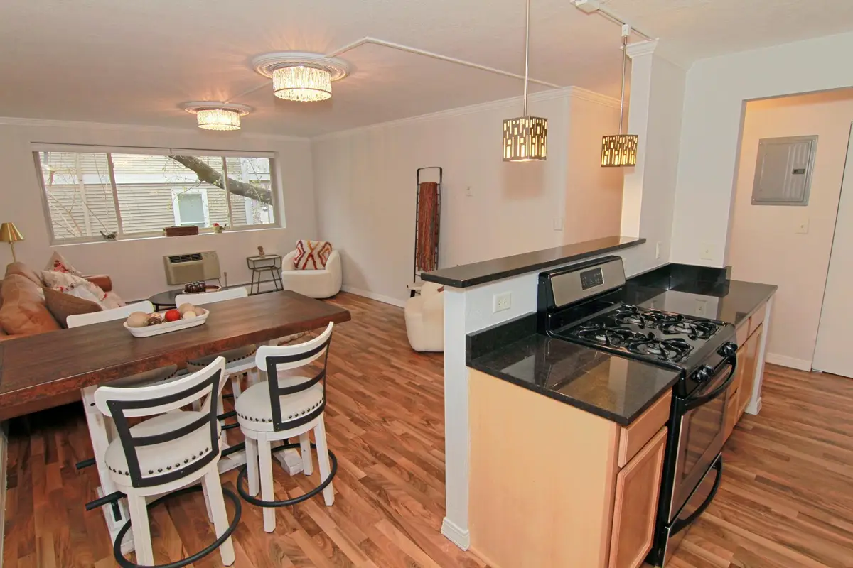 3120 Hennepin Avenue #107, Minneapolis, MN 55408 - Image #1