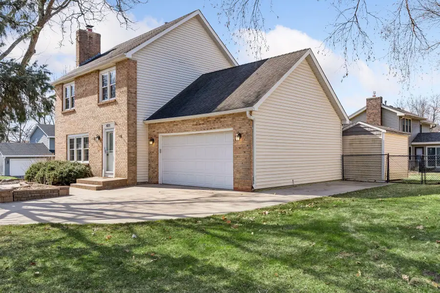 4015 Cottonwood Lane N, Plymouth, MN 55441 - #3