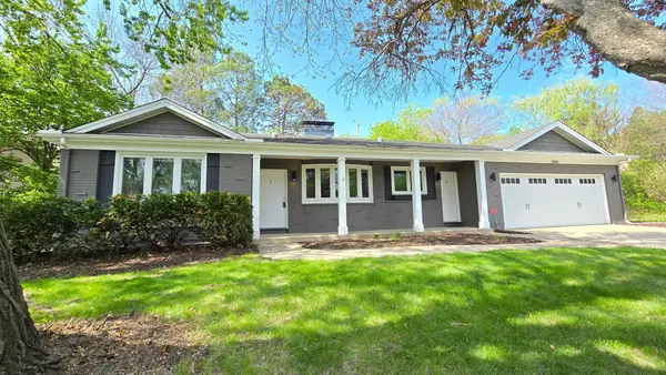 2465 Brunswick Avenue N, Golden Valley, MN 55422