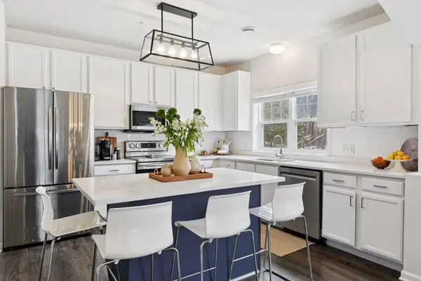 111309 Village Road, Chaska, MN 55318