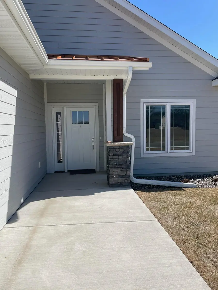 1975 White Oak Lane Ne, Owatonna, MN 55060 - Image #2