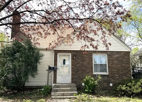 2016 Como Avenue, Saint Paul, MN 55108
