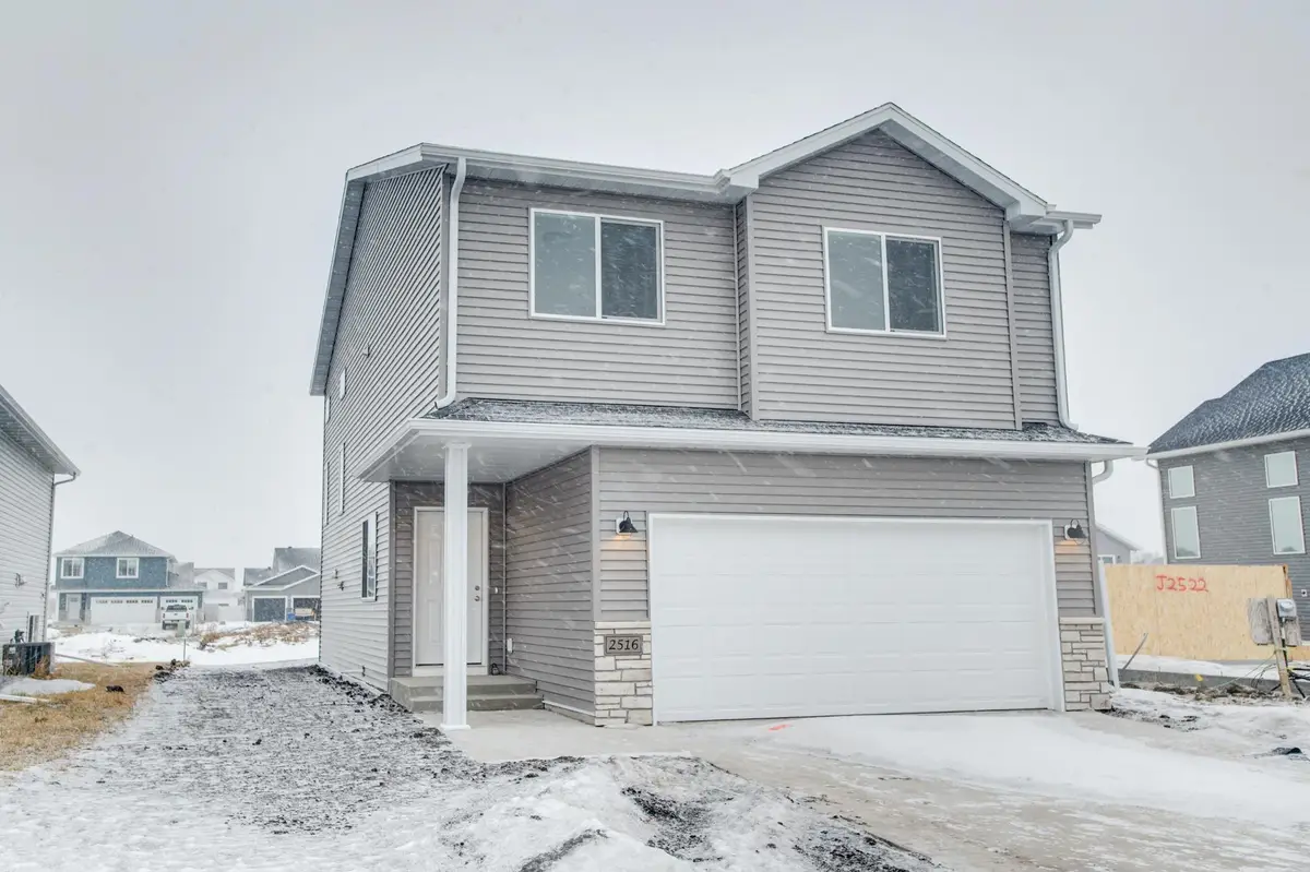 2516 38th Avenue S, Moorhead, MN 56560 - Image #1