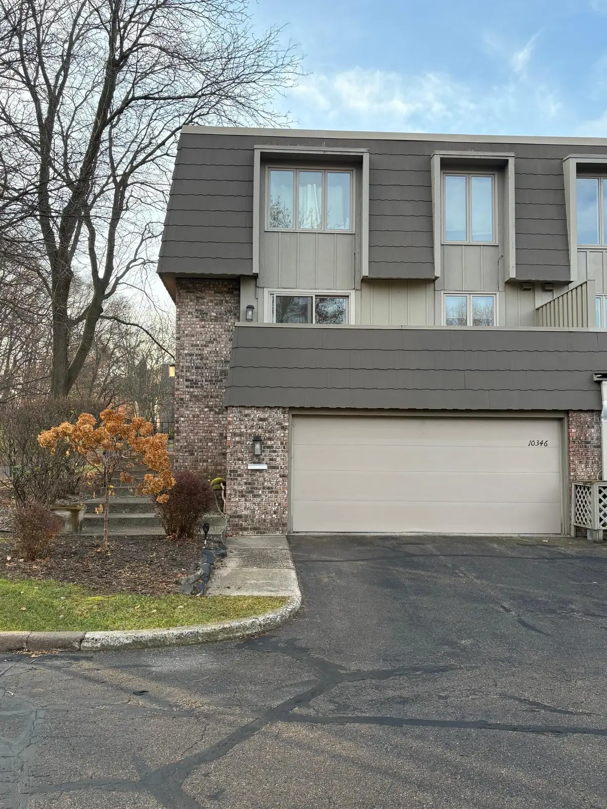 10346 Berkshire Road, Bloomington, MN 55437 - Image #1